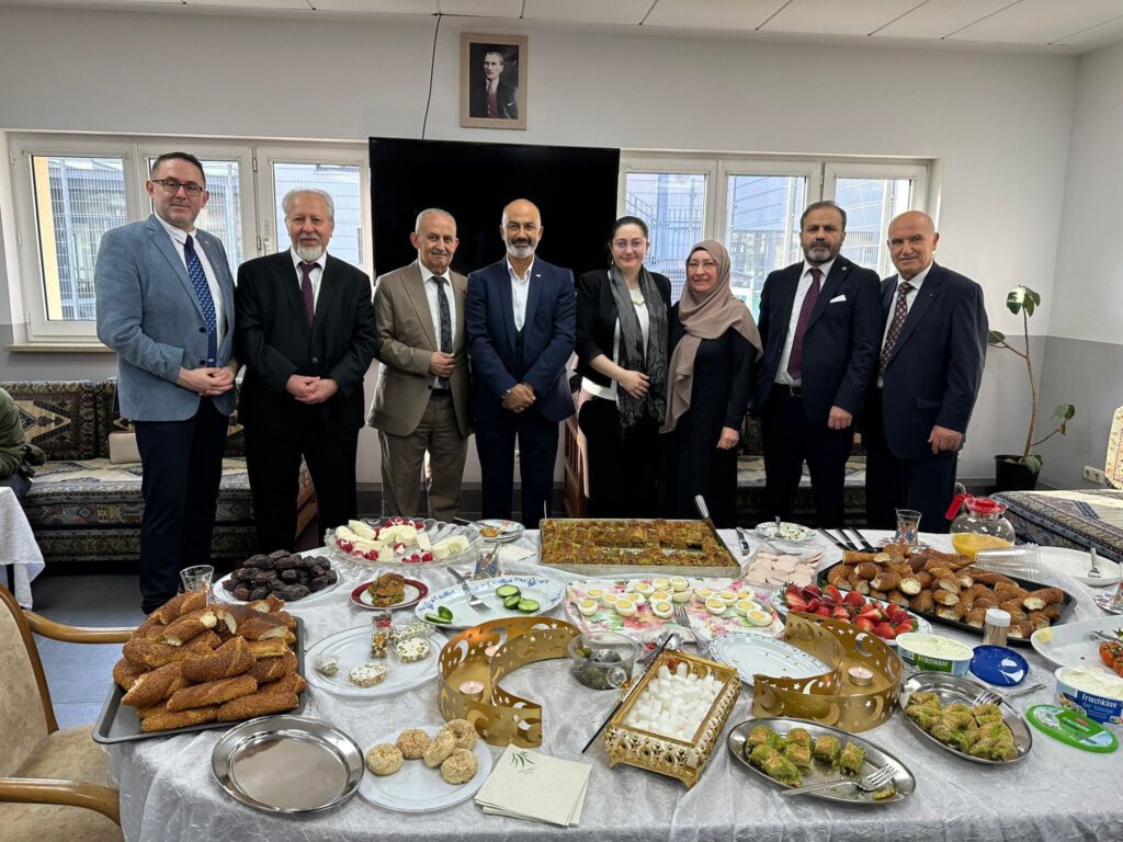 OsmanliBaklavaKesmeToreni